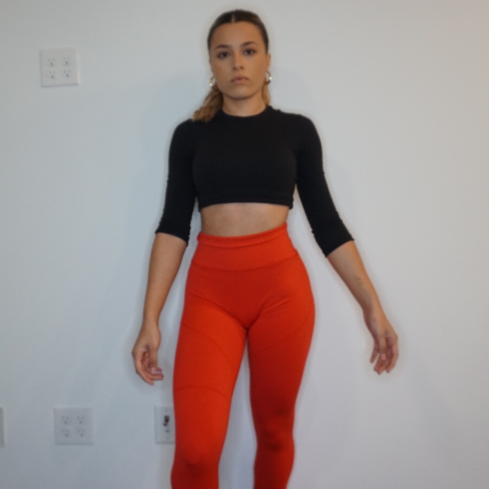 Red alphalete leggings in size small